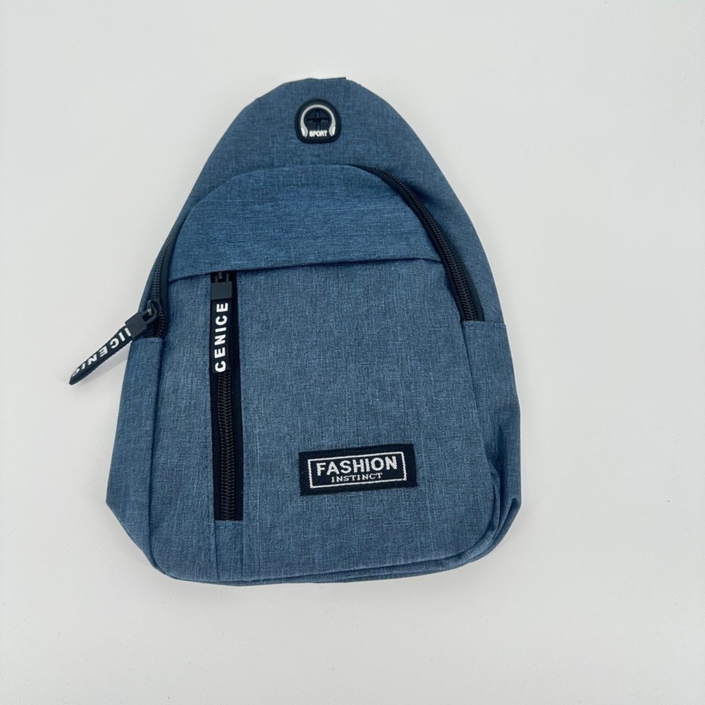 Fashion Instinct Blue Sling Backpack Crossbody Bag Adjustable Strap‎ NWOT